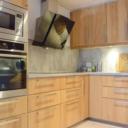 Сasa de vacaciones Nice In With 4 Bedrooms And Wifi